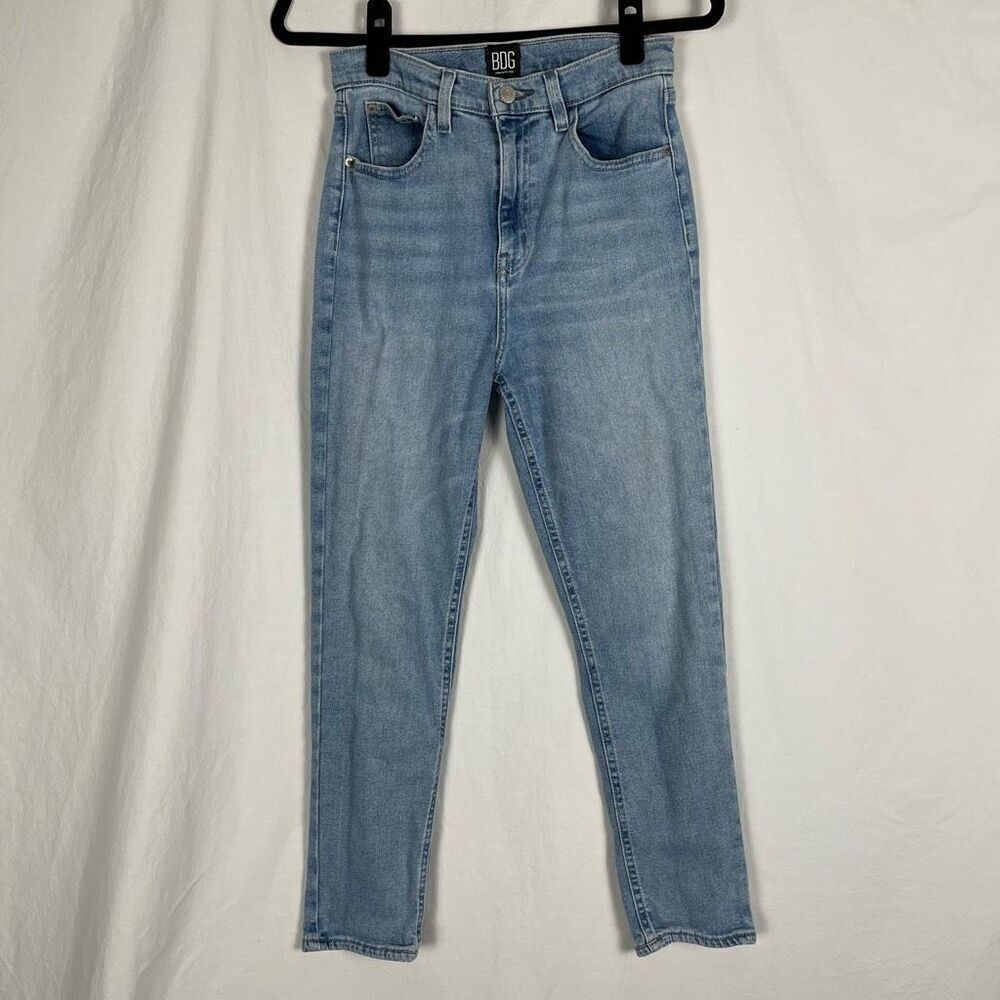 BDG Girlfriend High-Rise Cropped Denim Jeans - Women’s 28